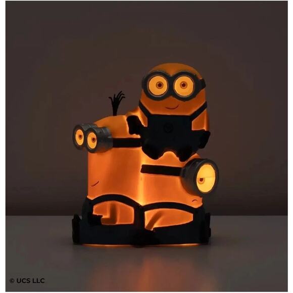 Scentsy Minions Despicable Me Wax Warmer NEW - Picture 11 of 12